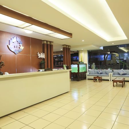 Hotel Reddoorz @ Raya Kuta Kuta Lombok Zewnętrze zdjęcie