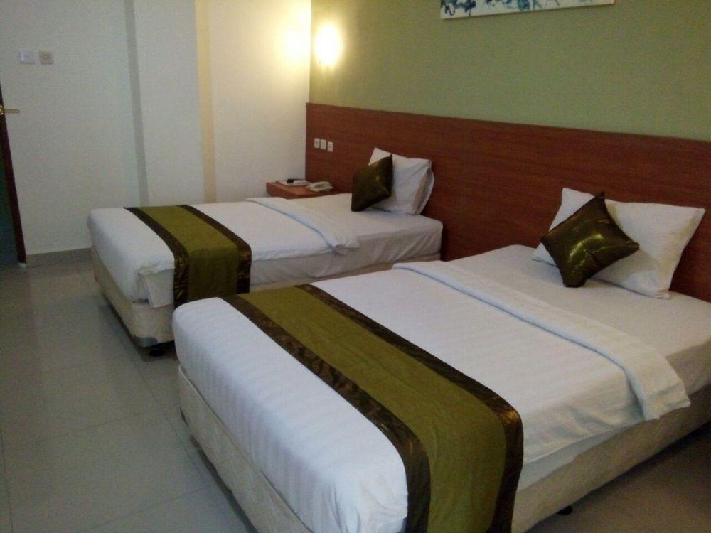 Hotel Reddoorz @ Raya Kuta Kuta Lombok Zewnętrze zdjęcie