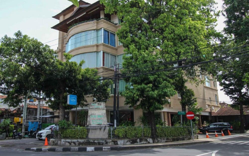 Hotel Reddoorz @ Raya Kuta Kuta Lombok Zewnętrze zdjęcie
