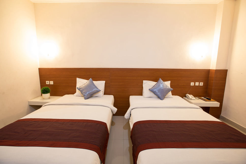 Hotel Reddoorz @ Raya Kuta Kuta Lombok Zewnętrze zdjęcie