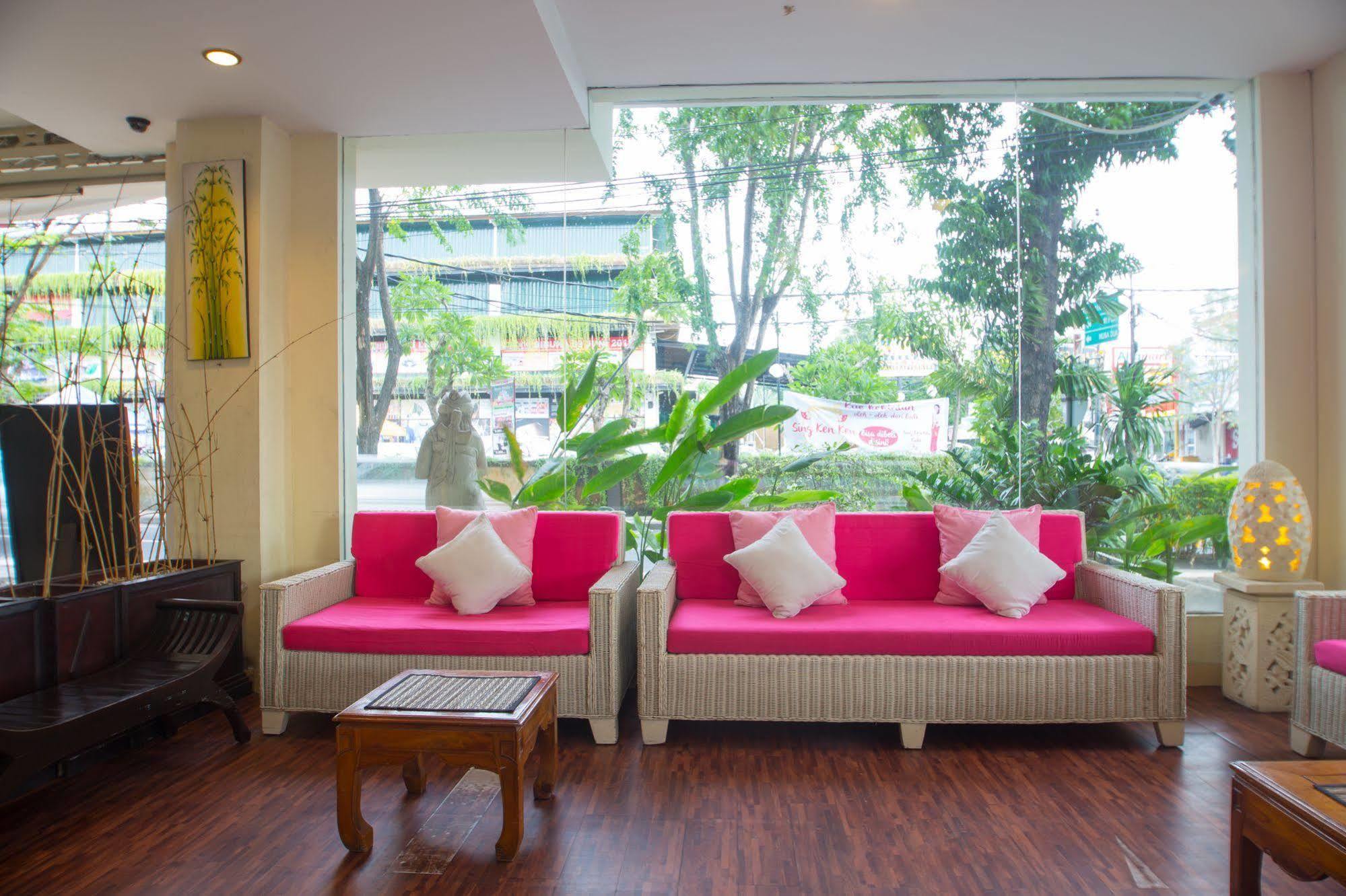 Hotel Reddoorz @ Raya Kuta Kuta Lombok Zewnętrze zdjęcie