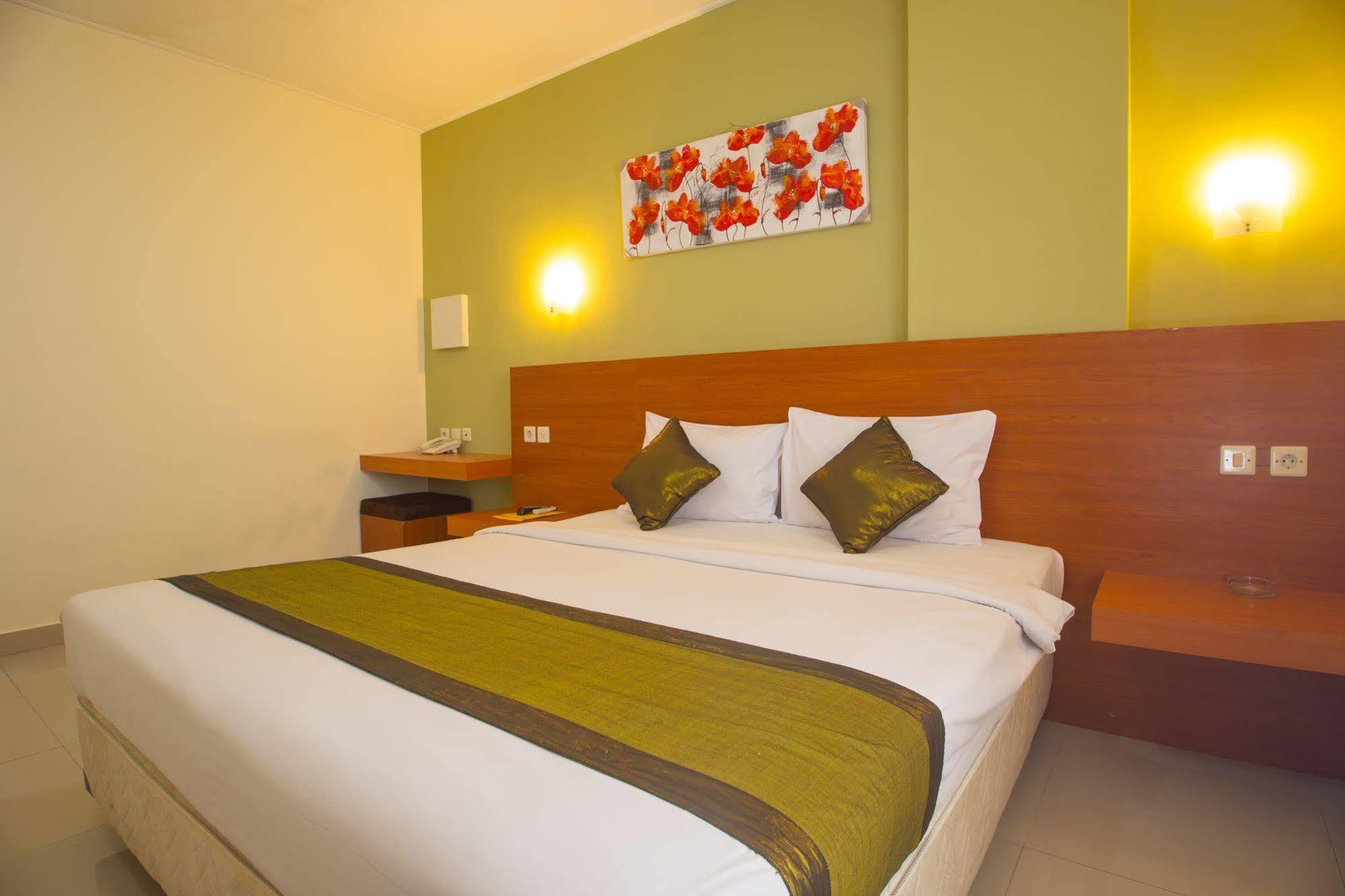 Hotel Reddoorz @ Raya Kuta Kuta Lombok Zewnętrze zdjęcie