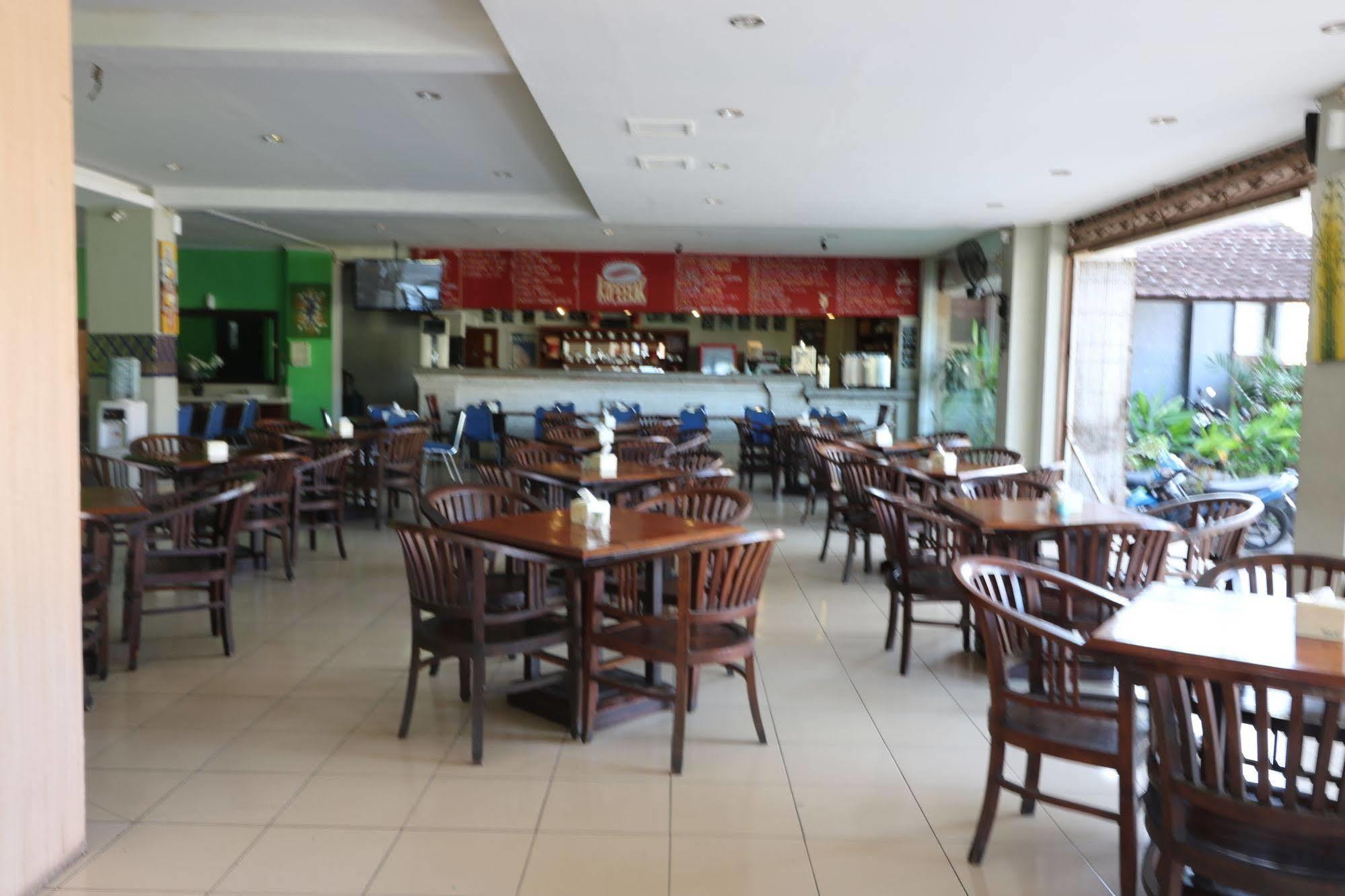 Hotel Reddoorz @ Raya Kuta Kuta Lombok Zewnętrze zdjęcie