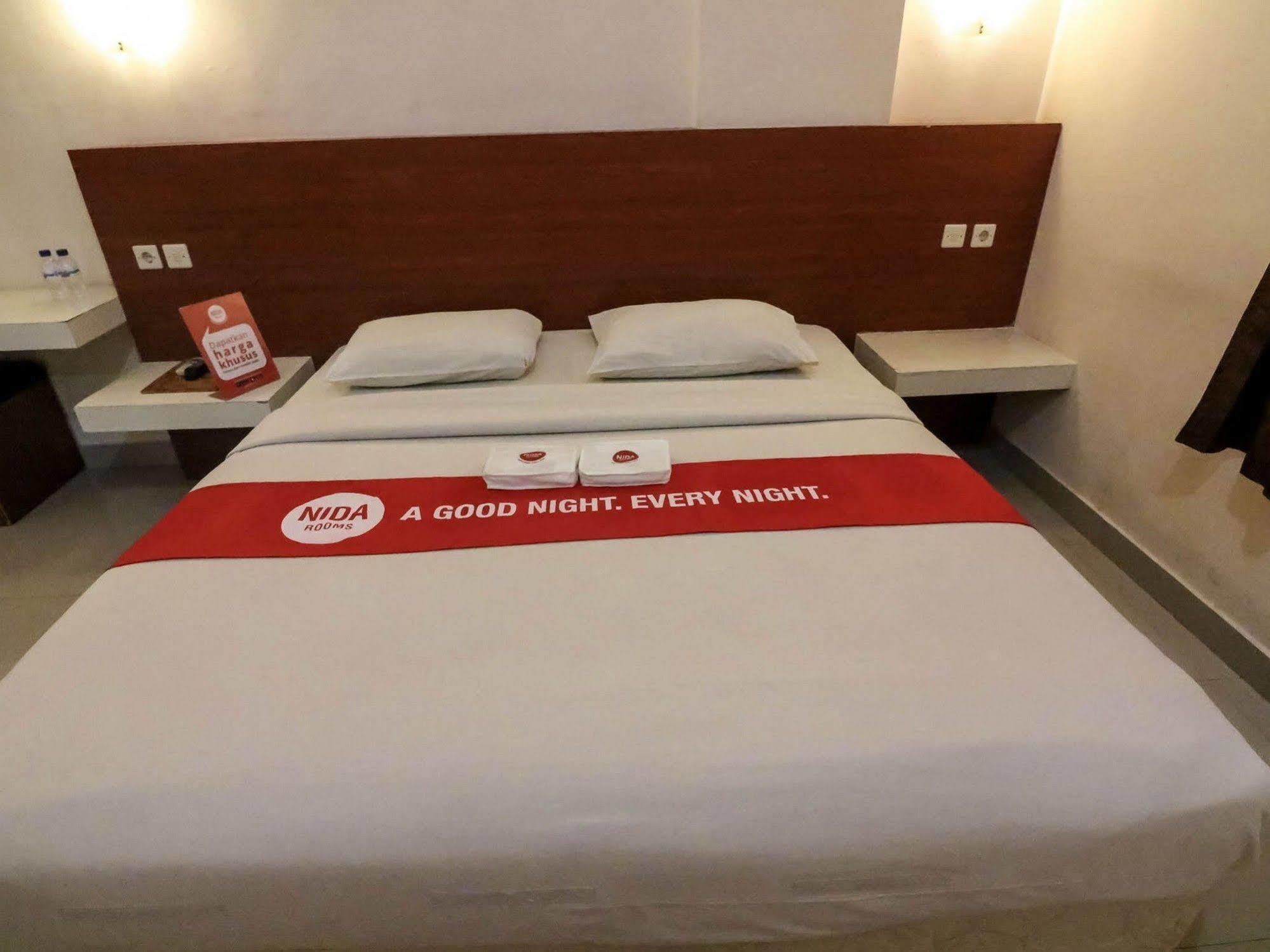 Hotel Reddoorz @ Raya Kuta Kuta Lombok Zewnętrze zdjęcie