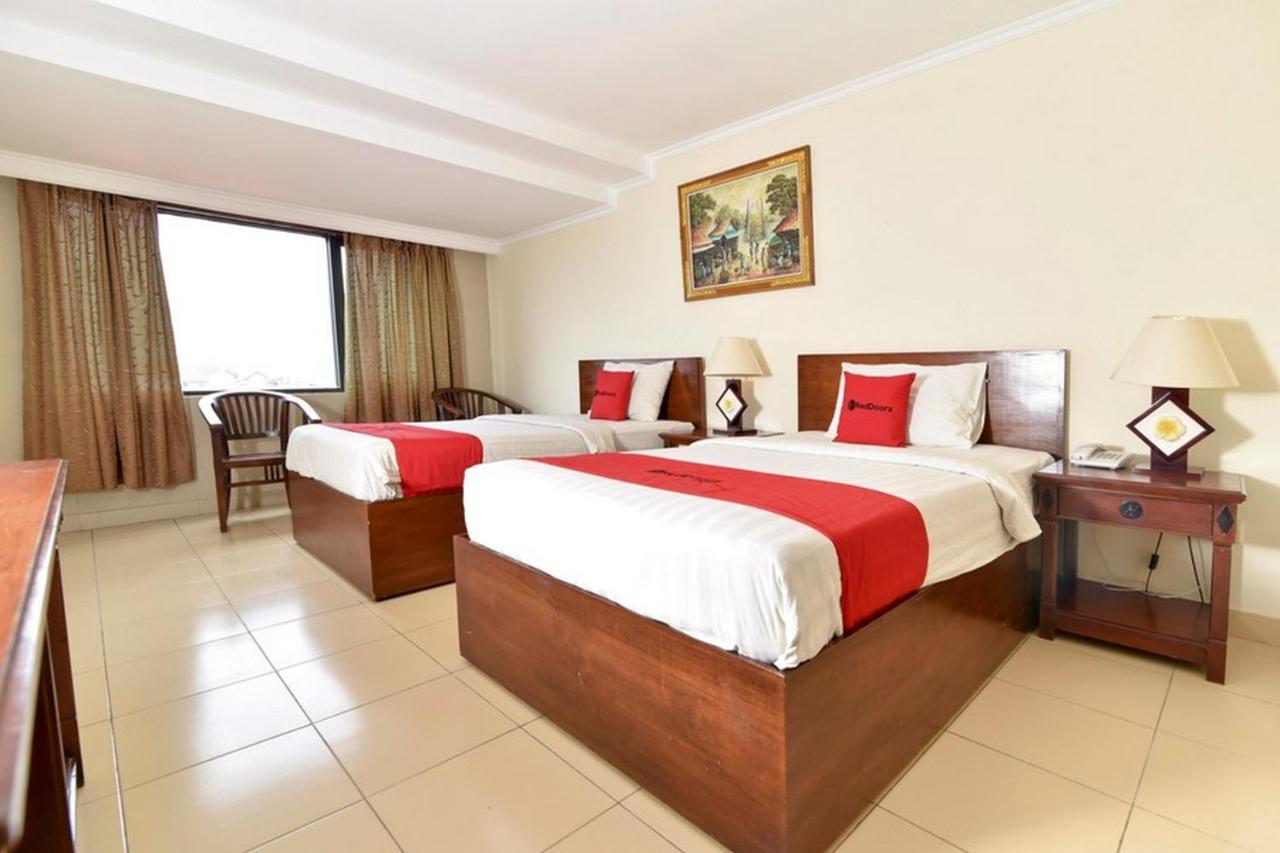 Hotel Reddoorz @ Raya Kuta Kuta Lombok Zewnętrze zdjęcie