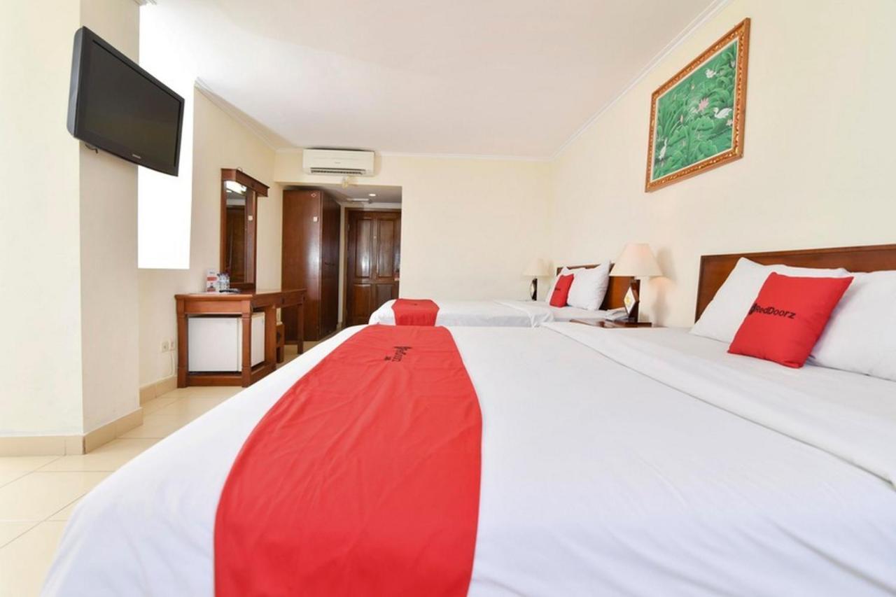 Hotel Reddoorz @ Raya Kuta Kuta Lombok Zewnętrze zdjęcie